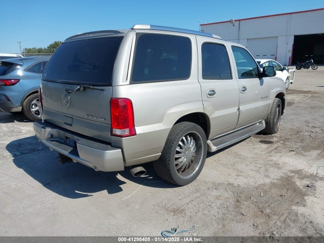 2004 CADILLAC ESCALADE 1GYEC63T74R136658 Photo 3