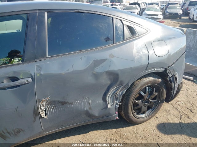 Toyota Prius Le 2024 JTDACAAU0R3033563 Image 6