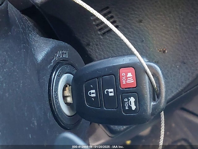 2T1BURHE9HC963000 Toyota COROLLA SE