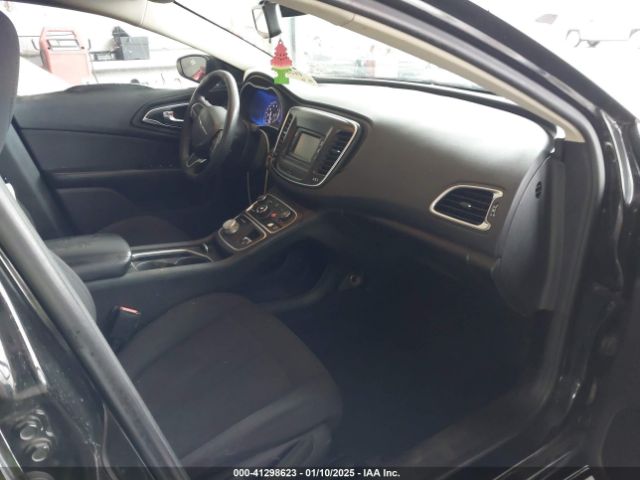 2016 CHRYSLER 200 1C3CCCAB1GN128609 Photo 4