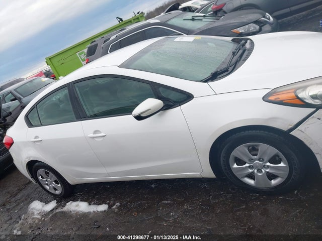 KIA FORTE LX 2014 KNAFX4A62E5147928 Image 13