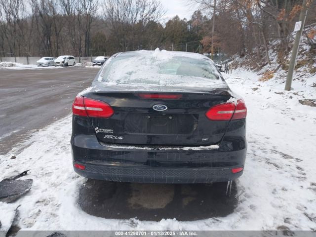 1FADP3F20HL228393 Ford FOCUS SE