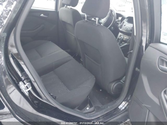 1FADP3F20HL228393 Ford FOCUS SE