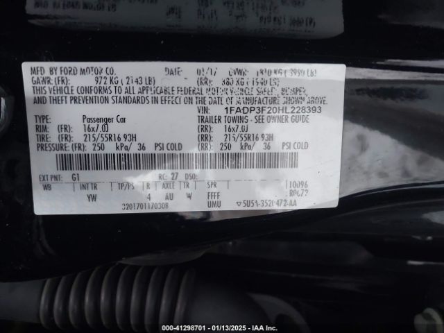 1FADP3F20HL228393 Ford FOCUS SE