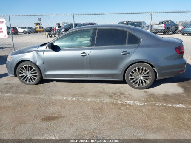 3VWD17AJ1GM255730 Volkswagen Jetta 1.8t Sport