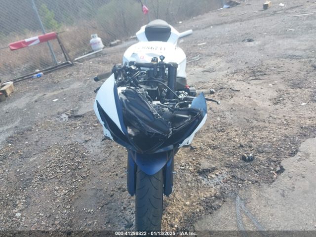 2024 SUZUKI GSX-R600 JS1GN7FA4R7100352 Photo 4