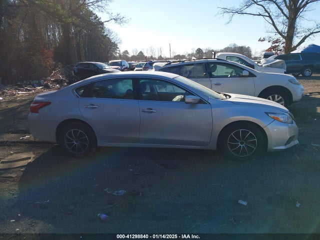 1N4AL3AP5HN344047 Nissan Altima 2.5 S