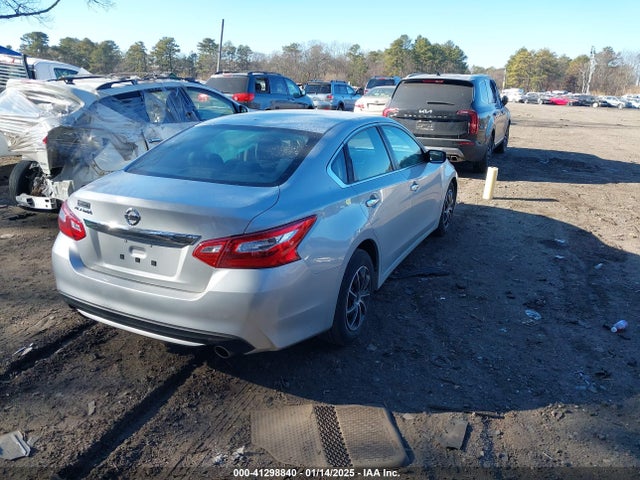 1N4AL3AP5HN344047 Nissan Altima 2.5 S