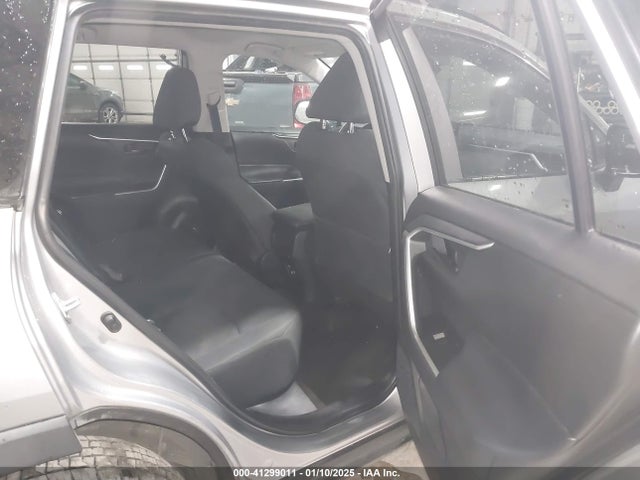 Toyota RAV4 LE 2019 2T3H1RFV3KC024140 Image 8