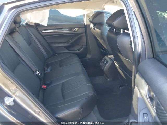 1HGCV3F97NA027866 Honda Accord Hybrid Touring