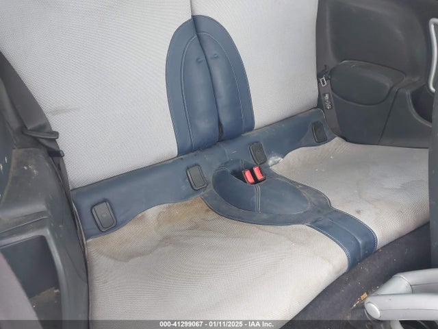 2006 MINI COOPER S WMWRE33586TL23444 Photo 7