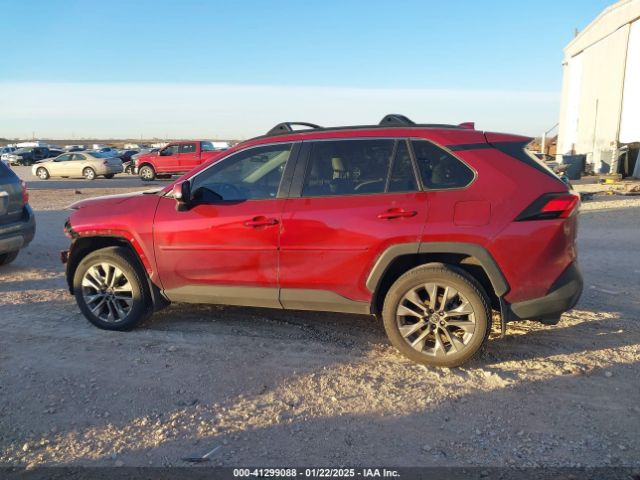 2T3C1RFV4MW104302 Toyota Rav4 Xle Premium