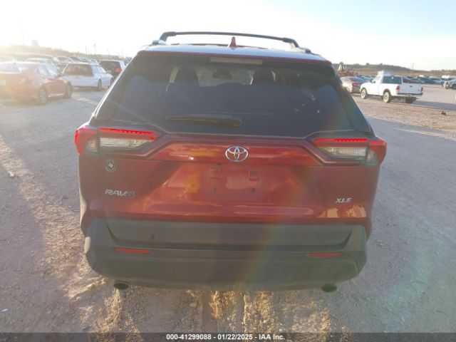 2T3C1RFV4MW104302 Toyota Rav4 Xle Premium