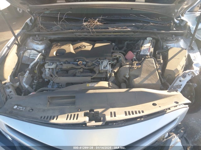 4T1B11HK9JU068675 Toyota CAMRY SE