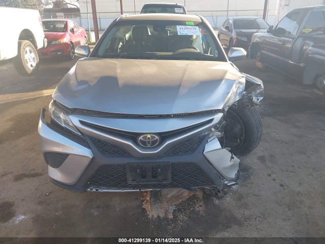 4T1B11HK9JU068675 Toyota CAMRY SE