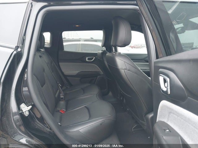 3C4NJDBN7RT138590 Jeep Compass Latitude 4x4