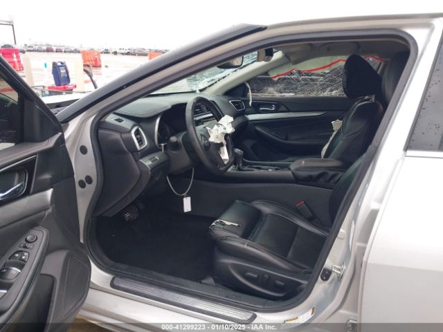 1N4AA6AP4JC382717 Nissan Maxima 3.5 Sv