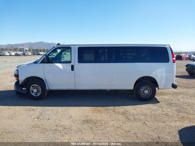 1GAZGNFP5K1278693 Chevrolet Express 3500 Ls