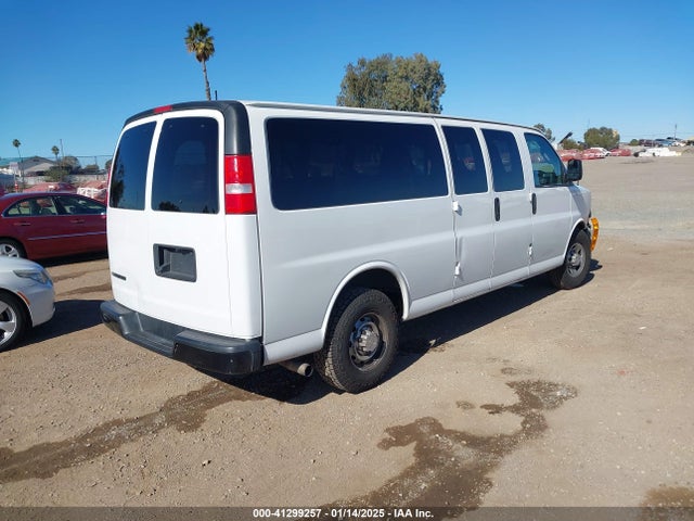 1GAZGNFP5K1278693 Chevrolet Express 3500 Ls