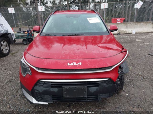 KNDCP3LE4R5121129 KIA NIRO LX