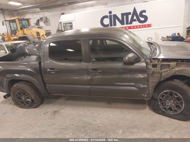 5TFAZ5CN3HX037707 Toyota Tacoma Sr5 V6