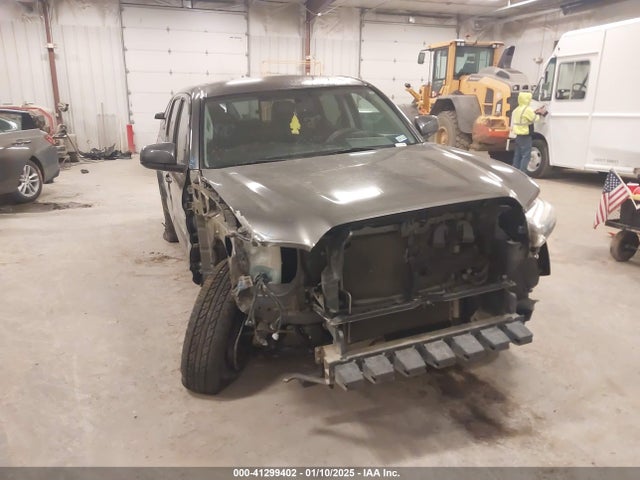 5TFAZ5CN3HX037707 Toyota Tacoma Sr5 V6