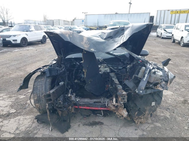 WUAJ5AFD0GN900743 Audi S8