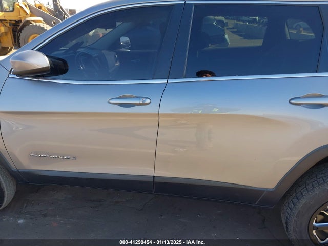 Jeep Cherokee Latitude 2014 1C4PJMCB4EW248689 Image 14