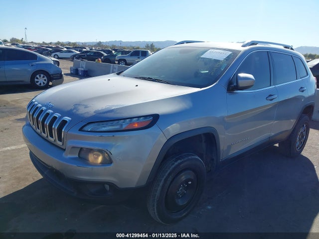 Jeep Cherokee Latitude 2014 1C4PJMCB4EW248689 Image 2