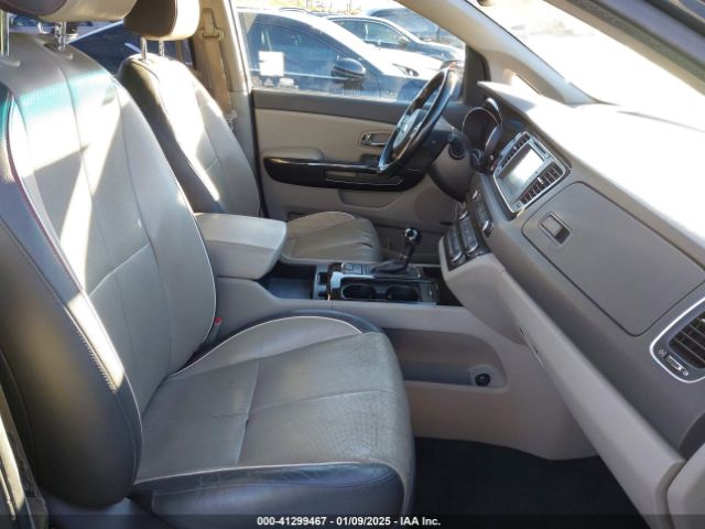 KNDMC5C16G6147862 KIA Sedona Sx