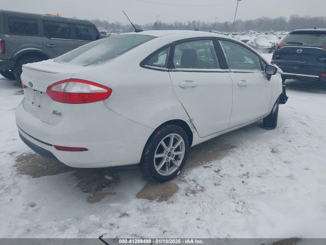 Ford FIESTA SE 2019 3FADP4BJ4KM123333 Image 4