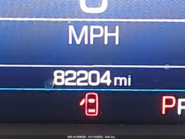 2GNAXKEV0K6110063 Chevrolet EQUINOX LT