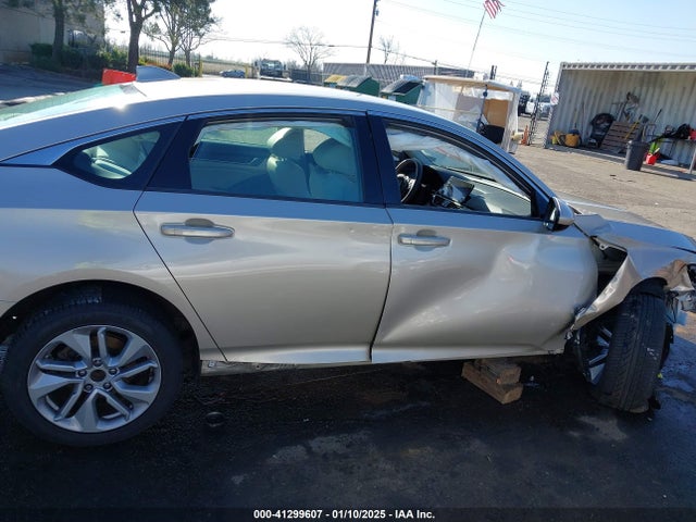 Honda ACCORD LX 2018 1HGCV1F13JA042695 Image 13