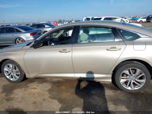 Honda ACCORD LX 2018 1HGCV1F13JA042695 Image 14