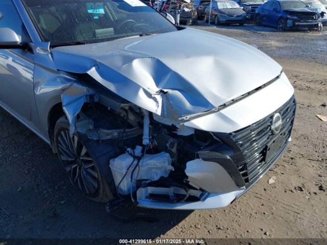 1N4BL4DW9PN305408 Nissan Altima Sv Intelligent Awd