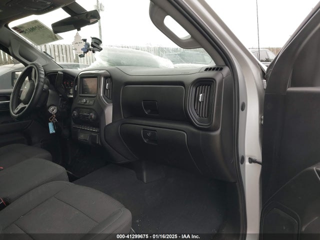 1GCRWBEKXLZ375096 Chevrolet Silverado 1500 2wd  Standard Bed Custom