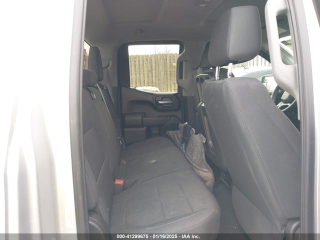 1GCRWBEKXLZ375096 Chevrolet Silverado 1500 2wd  Standard Bed Custom