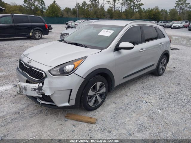 KNDCB3LC2H5048502 KIA NIRO LX