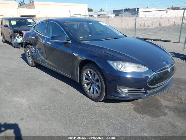 2013 TESLA MODEL S 5YJSA1DP9DFP04627 Photo 0
