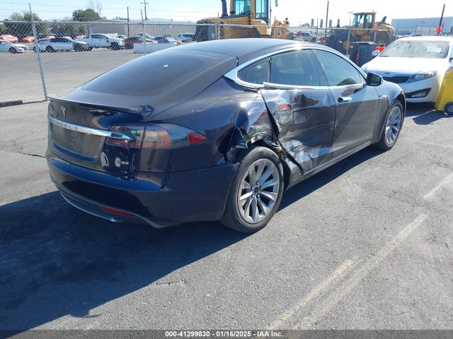 2013 TESLA MODEL S 5YJSA1DP9DFP04627 Photo 3