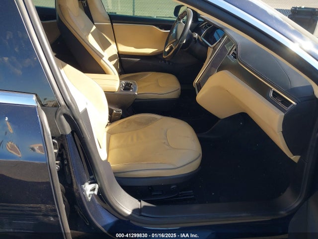 2013 TESLA MODEL S 5YJSA1DP9DFP04627 Photo 4