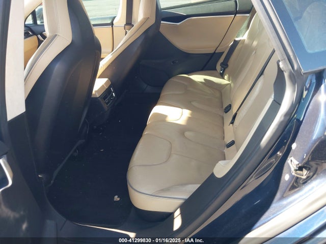 2013 TESLA MODEL S 5YJSA1DP9DFP04627 Photo 7