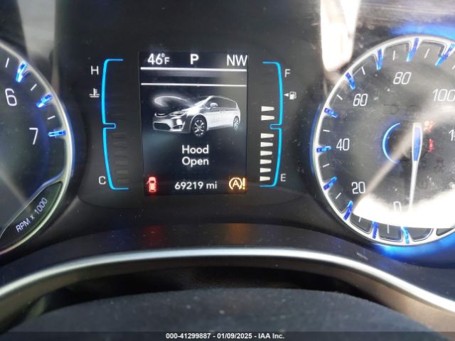 2C4RC1BG2HR741427 Chrysler Pacifica Touring-l