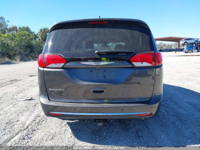 2C4RC1BG2HR741427 Chrysler Pacifica Touring-l