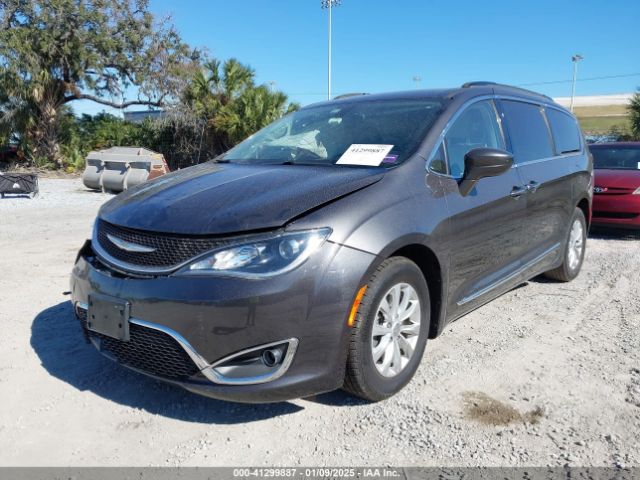 2C4RC1BG2HR741427 Chrysler Pacifica Touring-l