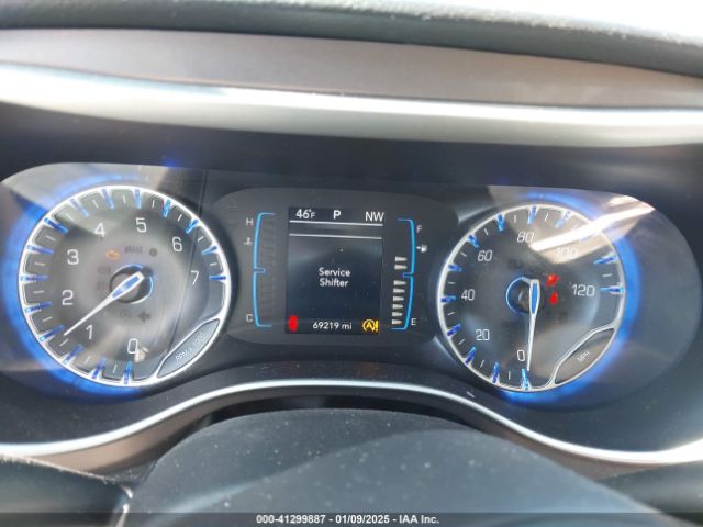 2C4RC1BG2HR741427 Chrysler Pacifica Touring-l