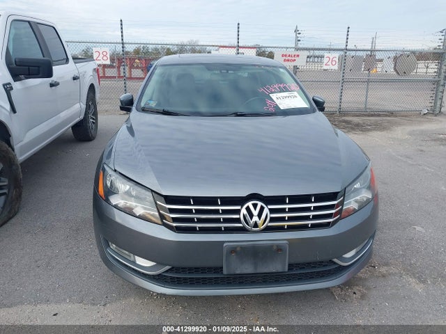 1VWBN7A30EC001521 Volkswagen Passat 2.0l Tdi Se