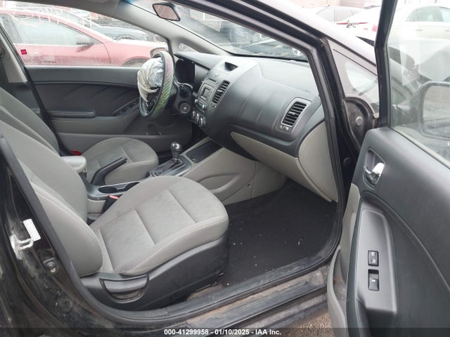 KIA FORTE LX 2016 KNAFK4A69G5613792 Image 5