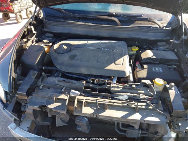 1C4PJLAS4GW329773 Jeep Cherokee Altitude