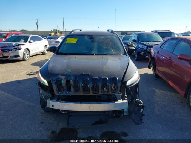 1C4PJLAS4GW329773 Jeep Cherokee Altitude